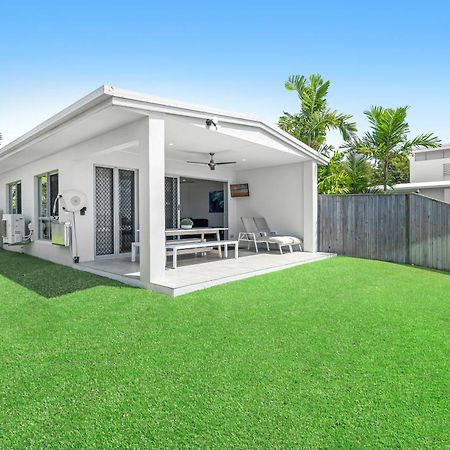 Blue Lagoon Villa B Cairns Exterior foto