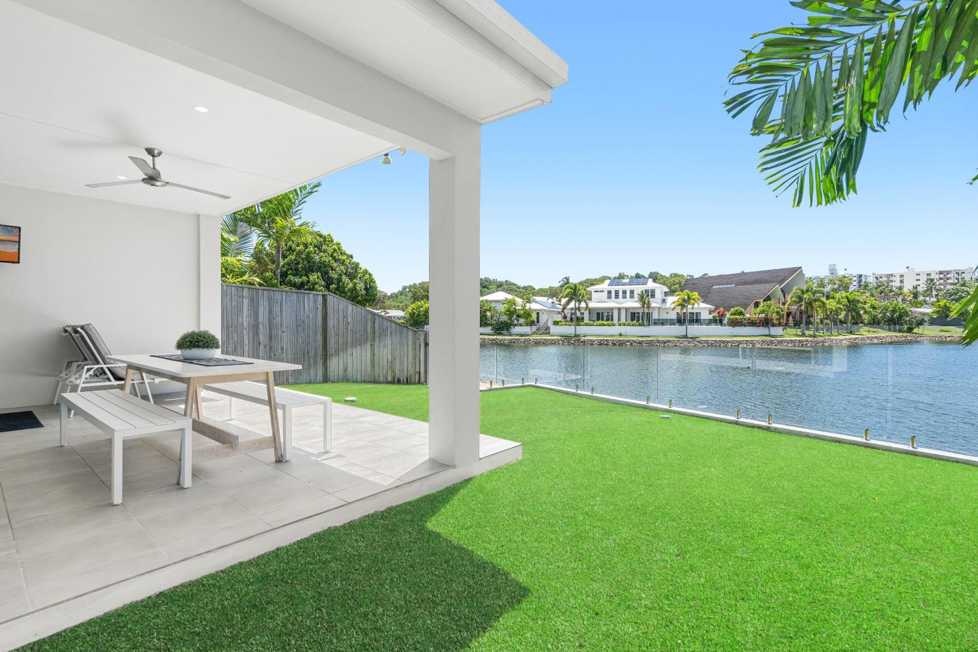 Blue Lagoon Villa B Cairns Exterior foto
